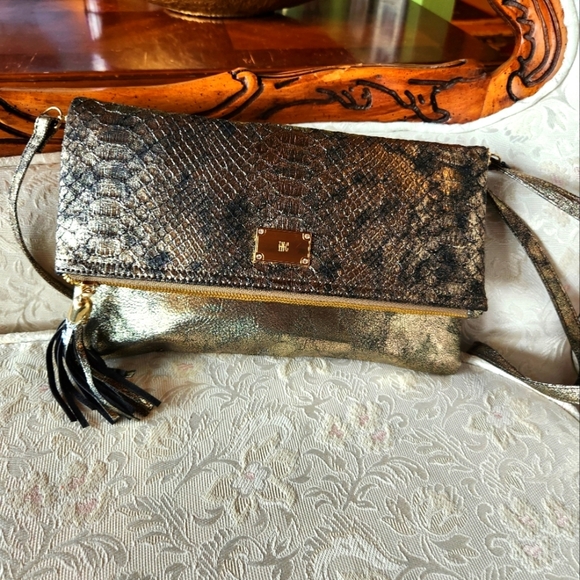 International Concepts Clutch - Picture 4 of 4